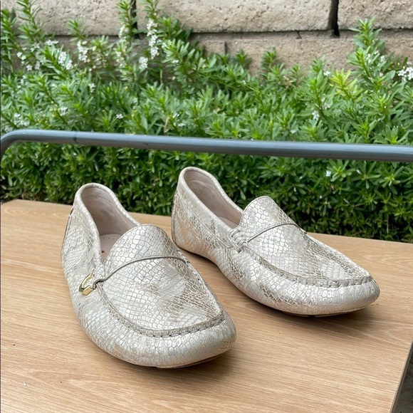 Cole Haan Snakeskin Embossed Loafers Size 9.5 - Picture 3 of 11